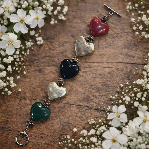 Jewelry - Multi-Heart Gemstone Bracelet in Red, Gold, Black w/gold, Green - Women Jewelry